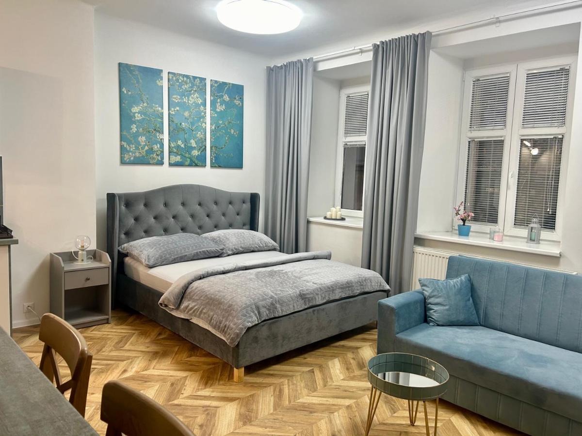Almond Studio Apartment Bratislava Esterno foto