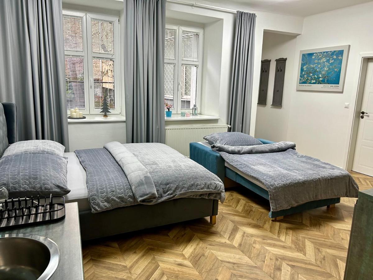 Almond Studio Apartment Bratislava Esterno foto